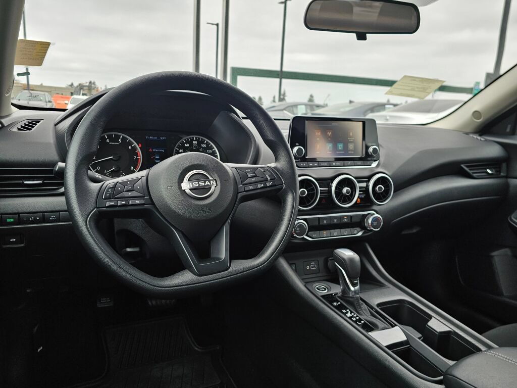 Used 2025 Nissan Sentra S FWD image 46