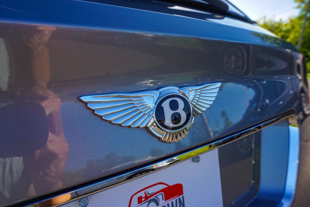Used 2017 Bentley Bentayga AWD/4WD image 59
