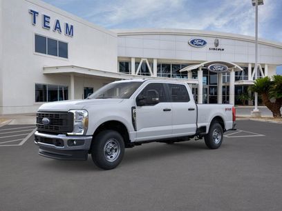 New 2026 Ford F250 XL w/ FX4 Off-Road Package