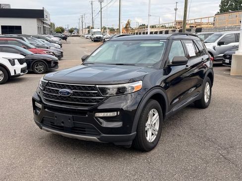 Used 2020 Ford Explorer XLT w/ Equipment Group 202A AWD/4WD image 1