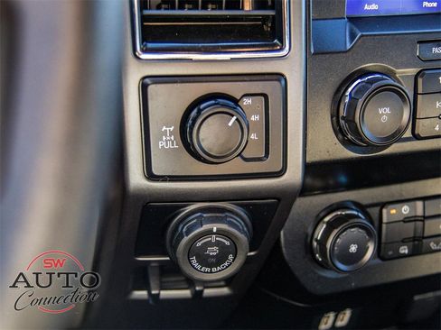 Used 2020 Ford F150 XLT image 27