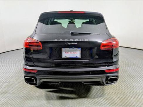 Used 2016 Porsche Cayenne w/ Premium Package AWD/4WD image 6