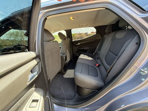 Used 2023 Chevrolet Bolt EUV LT image 14