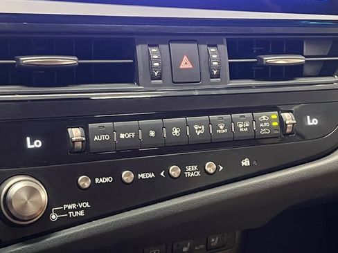 Certified 2025 Lexus ES 350 w/ Luxury Package FWD image 20