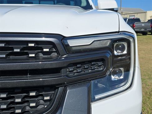 Used 2024 Ford Ranger Lariat w/ Advanced Towing Package image 26