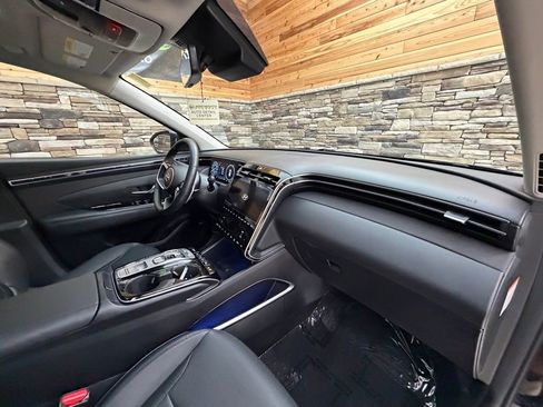 Certified 2023 Hyundai Tucson Limited AWD/4WD image 13