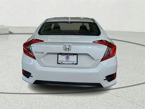 Used 2018 Honda Civic EX image 3