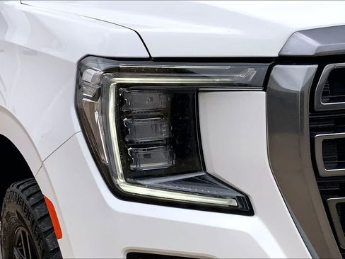 Used 2024 GMC Yukon XL AT4 w/ AT4 Premium Plus Package AWD/4WD image 54