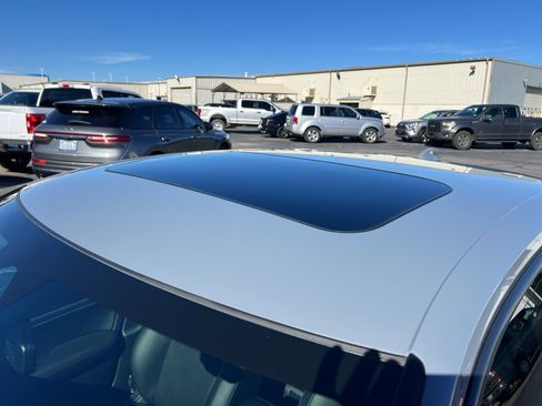 Certified 2025 Honda Civic Sport Touring image 7