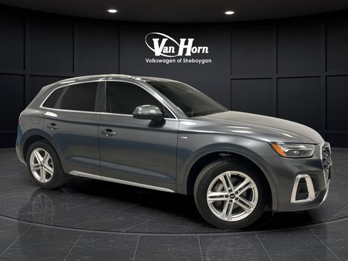 Used 2024 Audi Q5 e Premium Plus w/ Premium Plus Package AWD/4WD image 1