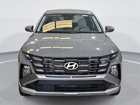 New 2026 Hyundai Tucson SE image 2