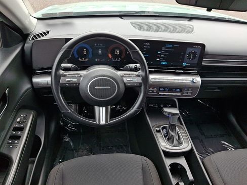 Used 2024 Hyundai Kona SEL AWD/4WD image 11
