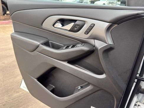 Used 2018 Chevrolet Traverse Premier w/ Redline Edition FWD image 25