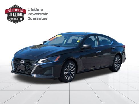 Certified 2024 Nissan Altima 2.5 SV image 7