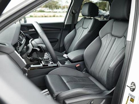 Certified 2024 Audi Q5 2.0T Premium w/ Convenience Package image 19