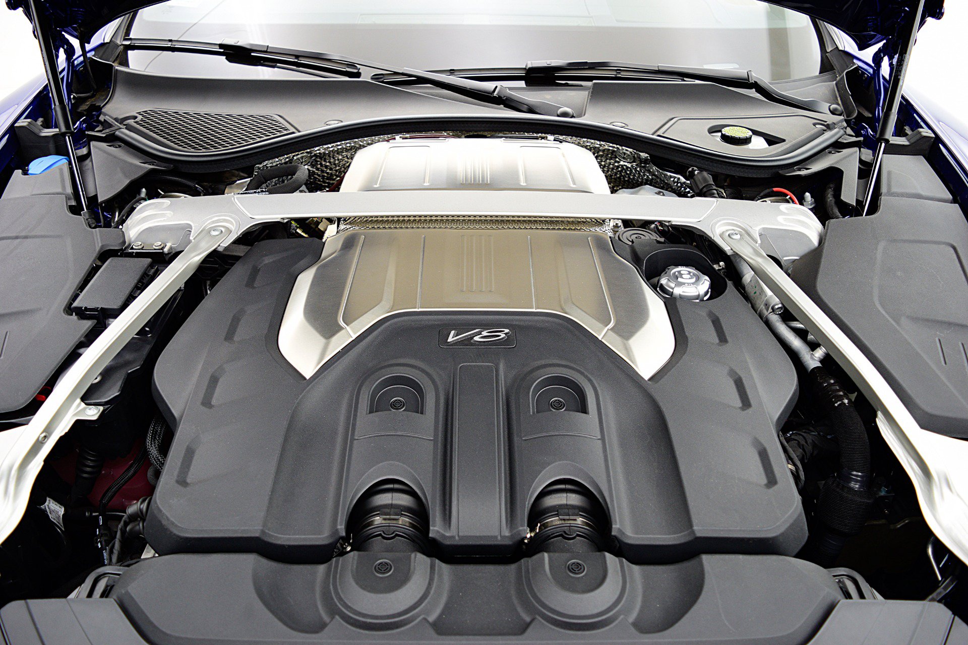 Used 2024 Bentley Continental GT AWD/4WD image 28