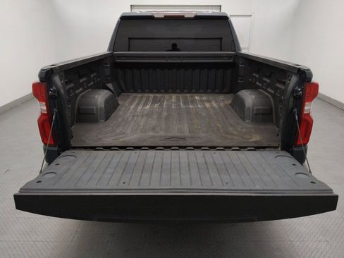 Used 2020 Chevrolet Silverado 1500 Custom w/ Custom Value Package RWD image 29
