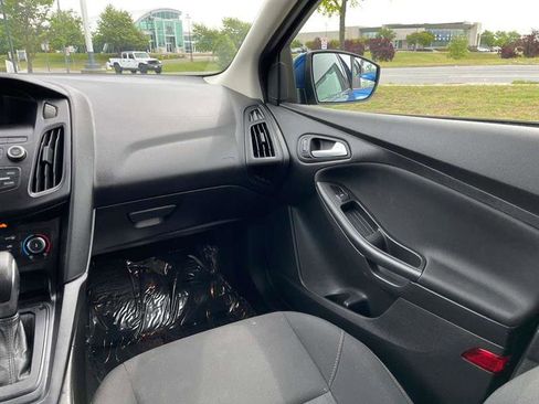 Used 2018 Ford Focus SE FWD image 61