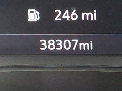 Certified 2023 Chevrolet Blazer LT w/ LPO, Black Sport Package image 19