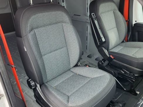 Used 2025 RAM ProMaster 2500 w/ Convenience Group image 14