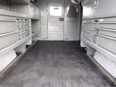 Used 2020 Chevrolet Express 2500 w/ Communications Package RWD image 9