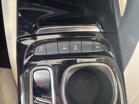Used 2022 Buick Envision Preferred FWD image 16