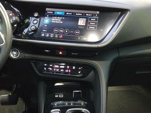 Used 2021 Buick Envision Essence w/ Technology Package I FWD image 32
