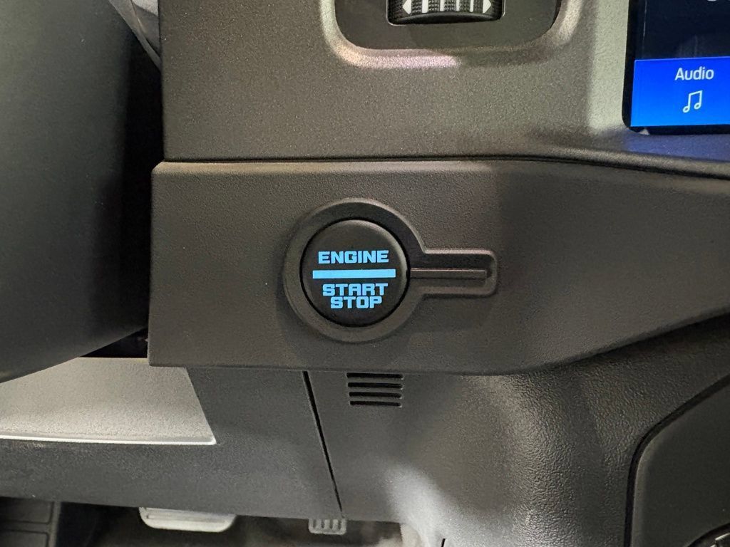 New 2025 Ford Bronco Badlands AWD/4WD image 25