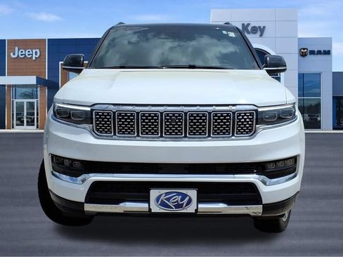 Used 2023 Jeep Grand Wagoneer L Series II AWD/4WD image 8
