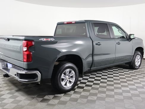 Used 2025 Chevrolet Silverado 1500 LT image 6