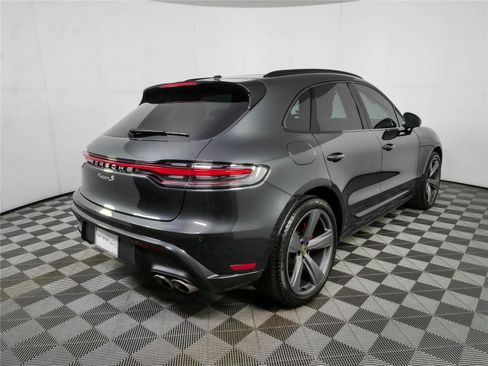 Used 2025 Porsche Macan S AWD/4WD image 3