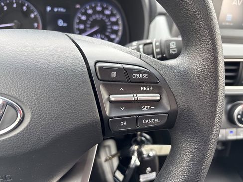 Used 2021 Hyundai Kona SE w/ Cargo Package AWD/4WD image 16