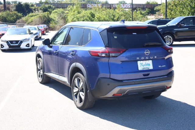 Certified 2023 Nissan Rogue SL w/ SL Premium Package AWD/4WD image 7