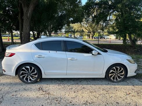Used 2016 Acura ILX FWD image 19