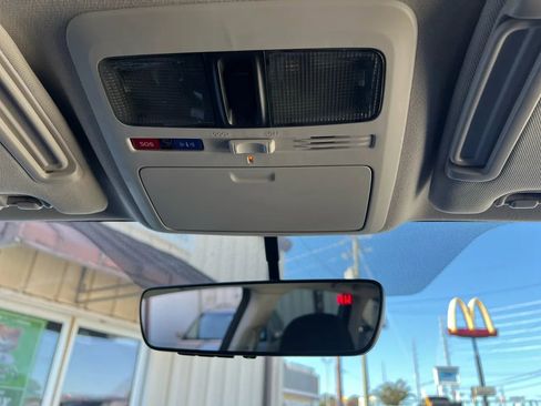 Used 2018 Subaru Forester 2.5i Premium w/ All-Weather Package image 47