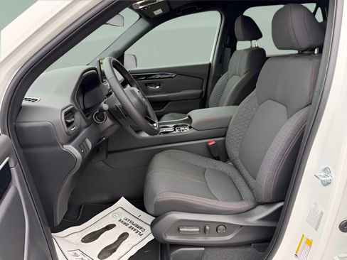 Used 2026 Honda Pilot Sport image 23