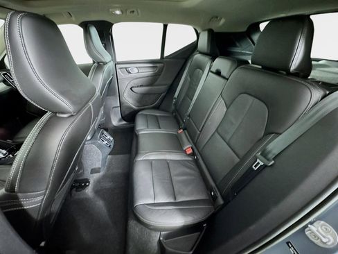 Used 2023 Volvo XC40 B5 Plus w/ Driver Assist Package image 25