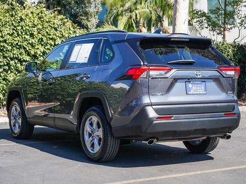 Used 2024 Toyota RAV4 XLE AWD/4WD image 4