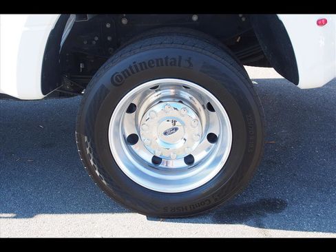 Used 2022 Ford F450 Platinum w/ FX4 Off-Road Package image 10