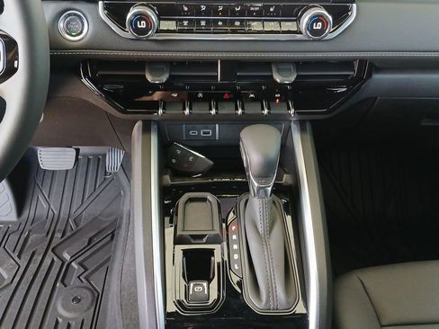 New 2026 Chevrolet Colorado LT w/ LT Convenience Package image 16