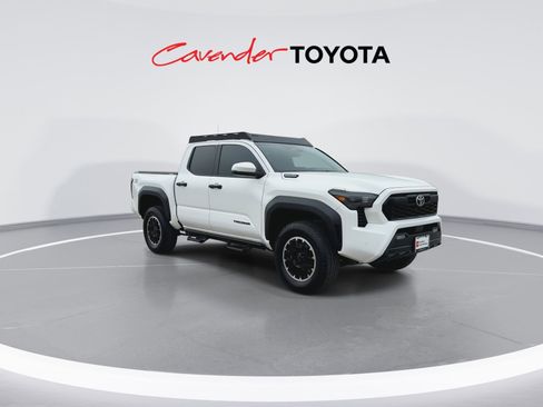 Certified 2024 Toyota Tacoma TRD Off-Road w/ TRD Off Road Upgrade Package AWD/4WD image 2