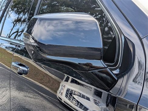 Certified 2021 Cadillac Escalade Premium Luxury w/ Driver Assist Tech Package image 10