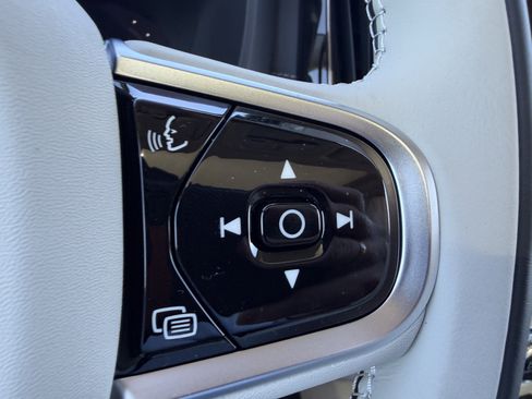 New 2026 Volvo XC60 T8 Ultra w/ Protection Package Premier image 31