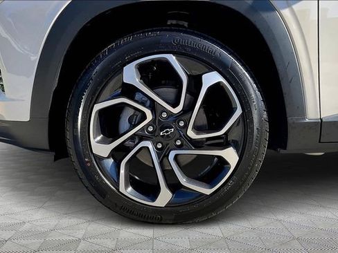 New 2026 Chevrolet Trax RS w/ Driver Confidence Package image 13