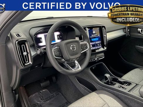 Certified 2024 Volvo XC40 B5 Core AWD/4WD image 17