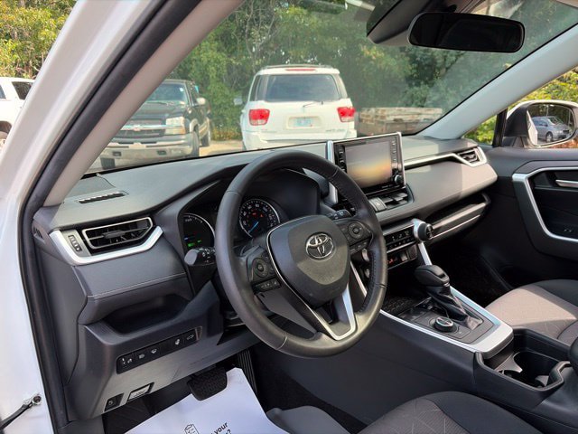 Used 2019 Toyota RAV4 XLE w/ Convenience Package AWD/4WD image 15
