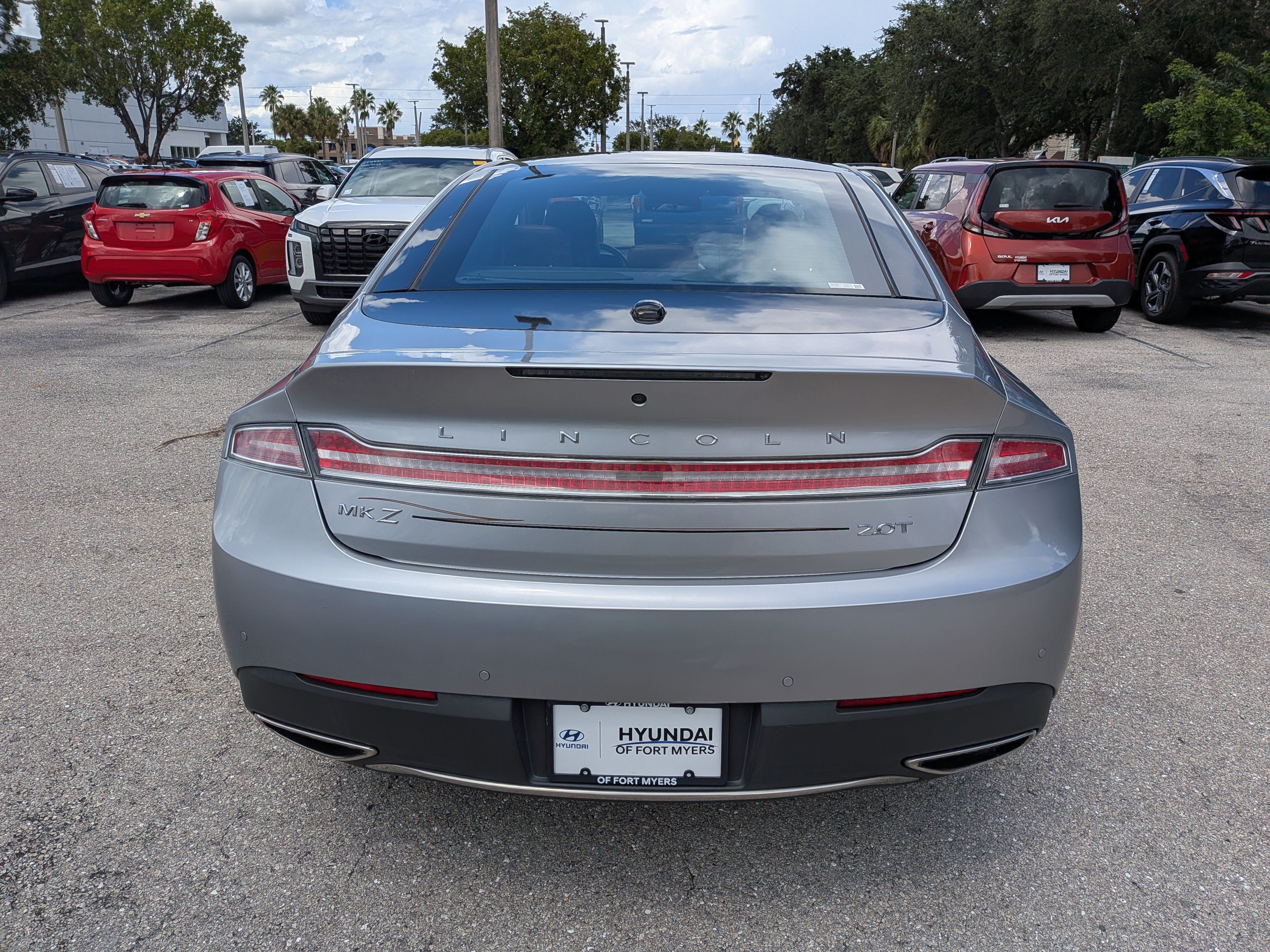 Used 2020 Lincoln MKZ Reserve w/ Elements Package FWD image 5