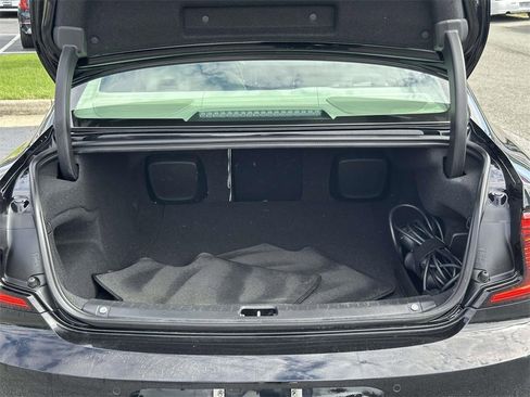 Used 2021 Volvo S90 T8 Inscription image 14