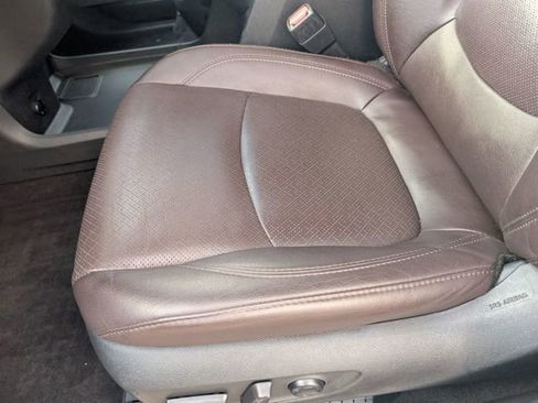 Used 2021 Toyota Sienna Platinum image 21