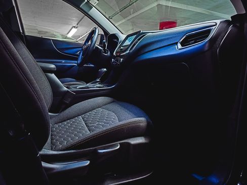 Used 2018 Chevrolet Equinox LT AWD/4WD image 33